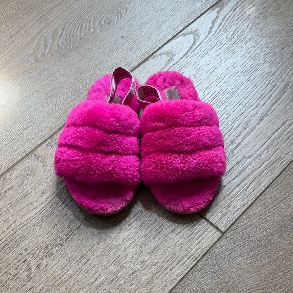 UGG Kids Hot Pink Fuzzy Slide Sandals